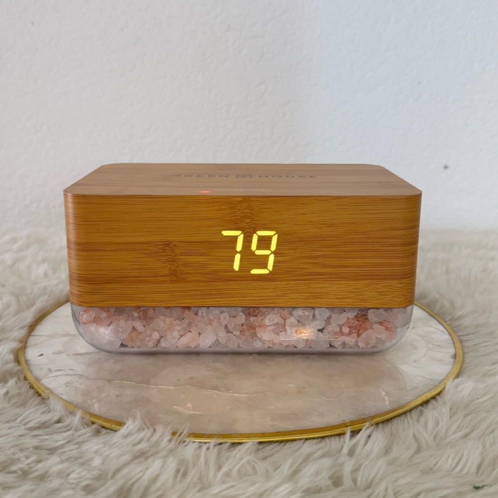 NEW Sunrise Simulator Salt Lamp Alarm Clock Wireless Phone Charger - Picture 3 of 14